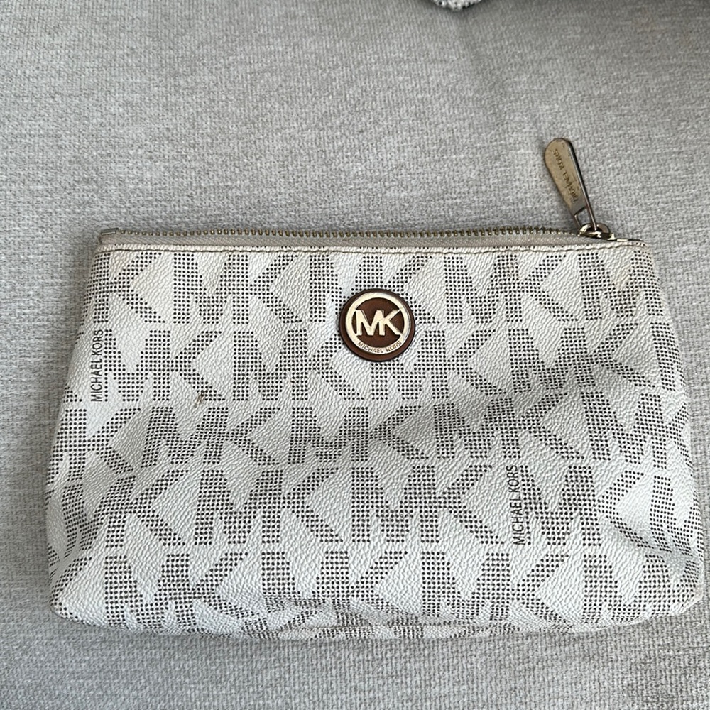 Michael Kors cosmetic bag